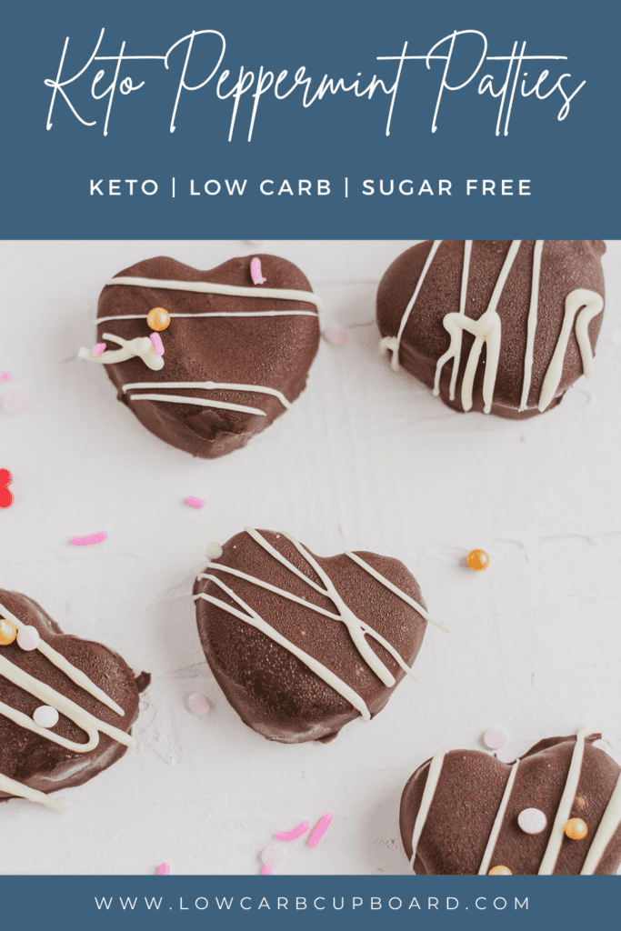 Easy to make Keto Peppermint Patties perfect for Valentine's Day. Low carb fat bomb recipe that is the perfect keto snack. #ketopeppermintpatties #ketofatbombs 